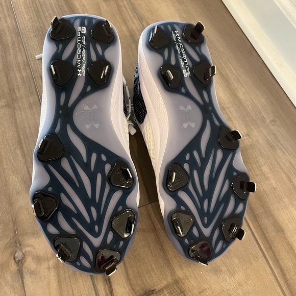 Under Armour Women's Glyde 2.0 MT TPU Softball Cleats White/Navy - Size 6.5 - Picture 8 of 8